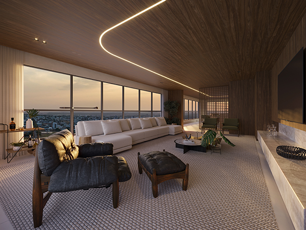 Sala de estar moderna com sofá branco, poltronas verdes e iluminação suave, oferecendo uma vista panorâmica da cidade ao pôr do sol.